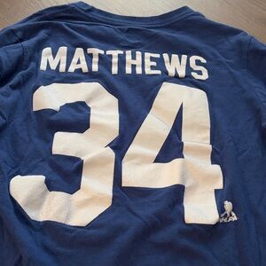 Youth M long sleeve Maple Leafs tee